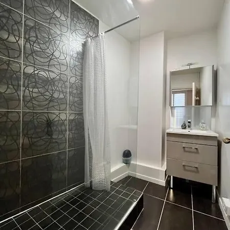 Apartment Stanislas 2 Personnes / Au Calme Nancy